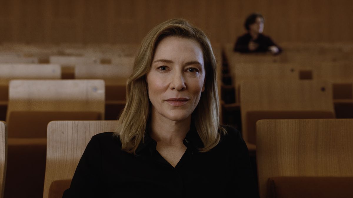 Cate Blanchett v roli manipulátorské dirigentky předvádí herecký koncert